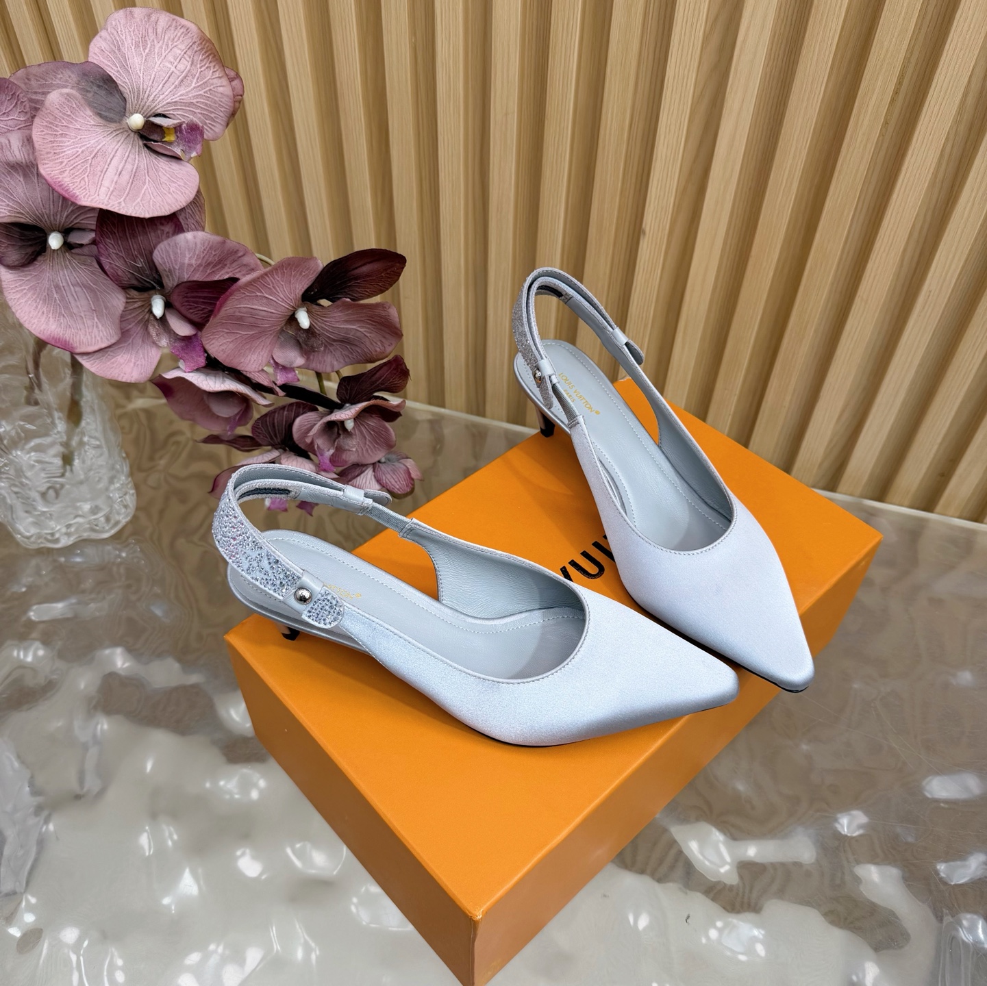Women's high heels